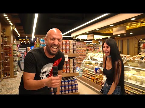 'Eşim komiserdi, ben de kumarbazdım!' Kıbrıs'ın Eğlenceli Yarışması Ömer Akama'yla Kim Tatil İster?