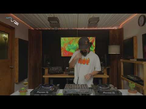 Cali DJ Set | Two Waves Studio