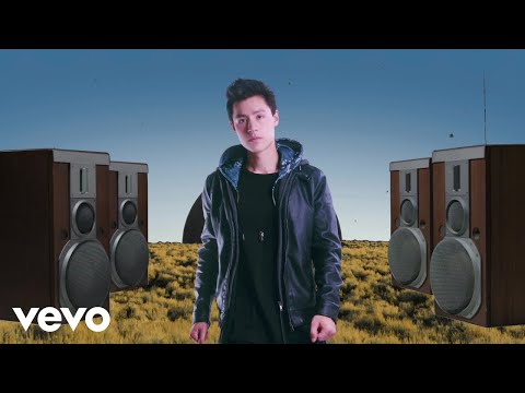 Liu - Burning Up (Official Videoclip)