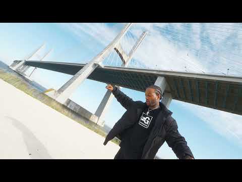 El Vetti - Black Bear (prod. by IZSOGOOD) [Official Music Video]