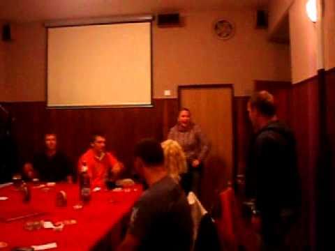 11.9.2010: Trenér Jacek na hanbě - KD Volduchy :))