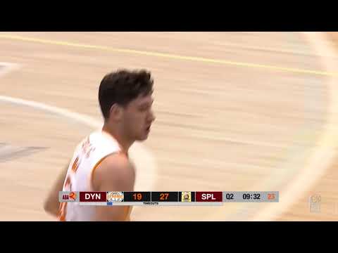 Danilo Ostojić dunks on fast break (Dynamic VIP PAY - Split, 19.12.2019)