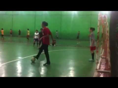 Bhineka Putri Santos - fun futsal