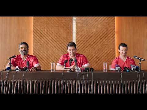 Dream11: 3 Idiots ka Press Conference... on Cricket?!?! #SabKhelenge