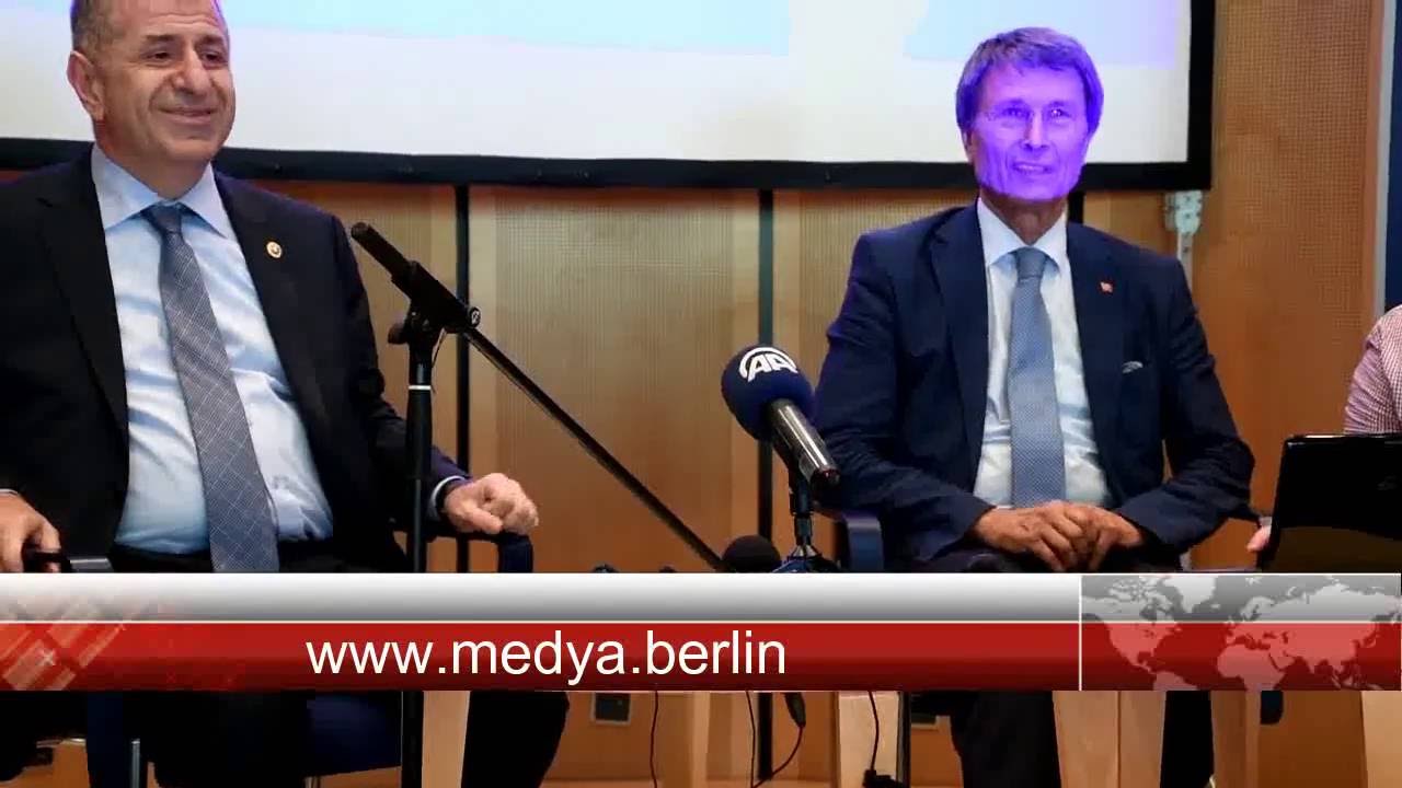 Prof. Dr. Ümit Özdağ ve Prof. Dr. Yusuf Halaçoglu, Berlin Konferansı