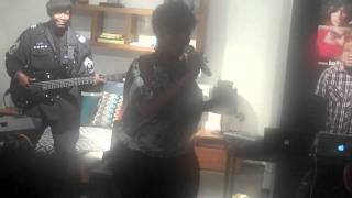 Kelly Price-It&#39;s Gonna Rain