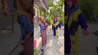 Download lagu adeknya takut sama badut mp3