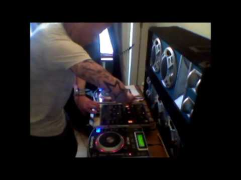 Happycore vs Hardcore - DJ Kevy Boy Live Set 15/7/17