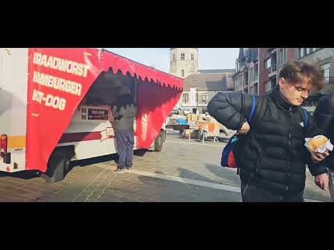 Woensdagmarkt in Torhout#lively#people#wednesdaymarket#torhout#beautifulcity#Torhout#centrum#Belgium
