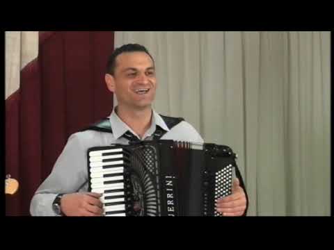 Forum - Devojce belo crveno