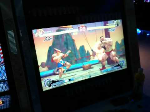 SSF4 AE Gamerbee vs Tommy Huang