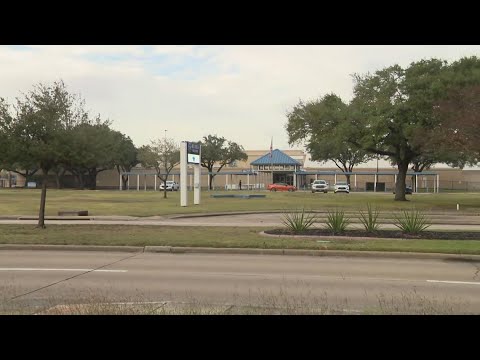 Baytown Sterling High School student dies after fight on campus, school district confirms