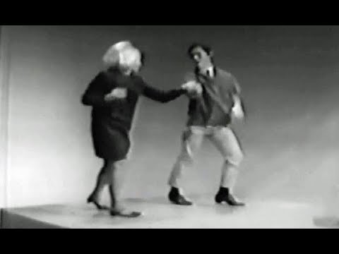 American Bandstand 1967 -Don Sanuskar & Robin Morris Dance To…Karate, The Emperors