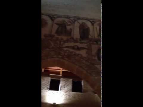 Almudin. Interni con mostra di Marino Marini