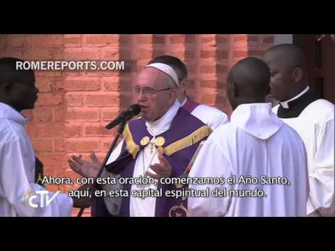 Papa abrió la puerta de la misericordia en Banghi