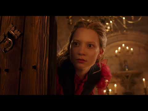 CMV: Red Queen Turns Into Rust (From Alice Through The Looking Glass)