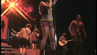 MIRANDA COSGROVE Everybodys Dancing Crazy 2011 LiVe