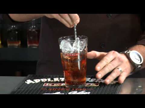 How To Stir a Cocktail