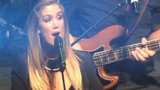 The River Delta Goodrem Live
