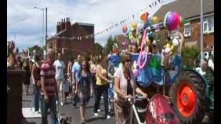 preview picture of video 'Westhead Carnival Parade 2009'