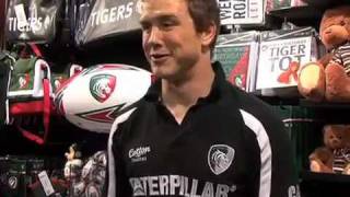 Tigers Woods and Hamilton a hit with fans