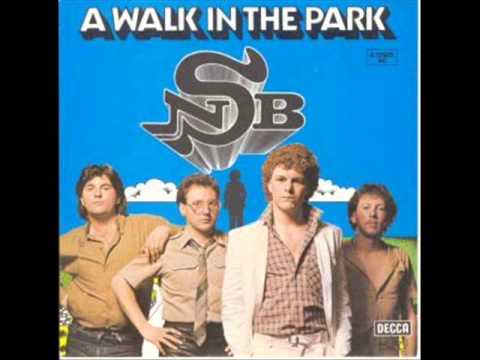 NICK STRAKER BAND - A Walk In The Park (12''), 1979