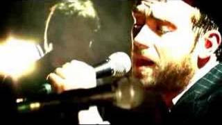 The Good the Bad and the Queen - "Green Fields"