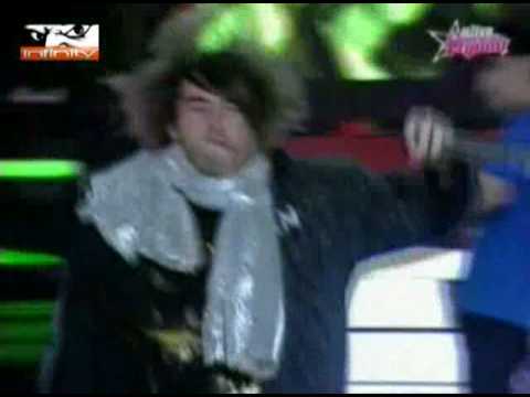 Sky Wikluh & Ajs Nigrutin - Operacija Trijumf (Live @ Gala)