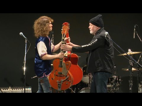 'American Woman' rocker reunited with lost guitar, 46 years on | AFP