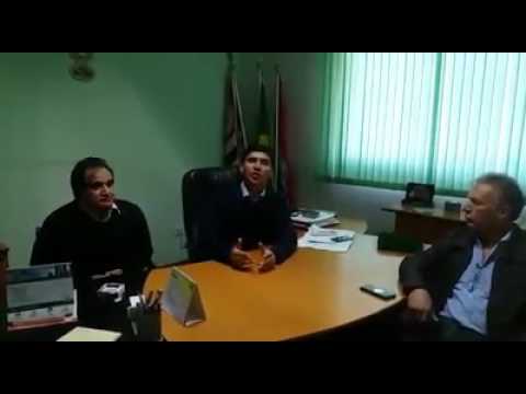 Prefeito Arizinho de São Lourenço da Serra acompanhado dos Vereadores Laércio de Itatuba e Vanderlei do Paiol vai as Redes Sociais dar explicações sobre a Falta de Transporte na Vila de Itatuba