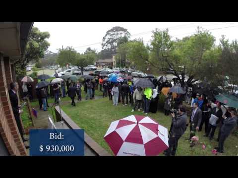 Auction of 7 Chaseling Street Greenacre - Sold $976,000