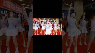 Download lagu Hot gril dance . 1151 . #beautifulgirl #dance #streetdance #hotshorts #dancer #dj #music mp3