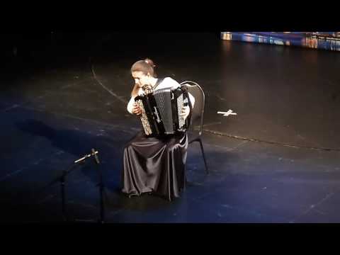 Mikhailova Aleksandra, Russland 15 Jahre alt