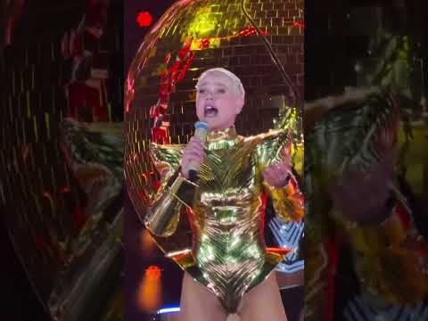 XUXA - Tindolelê (O último voo da nave em São Paulo) #Xuxa #XuxaMeneghel #OUltimoVooNaNave