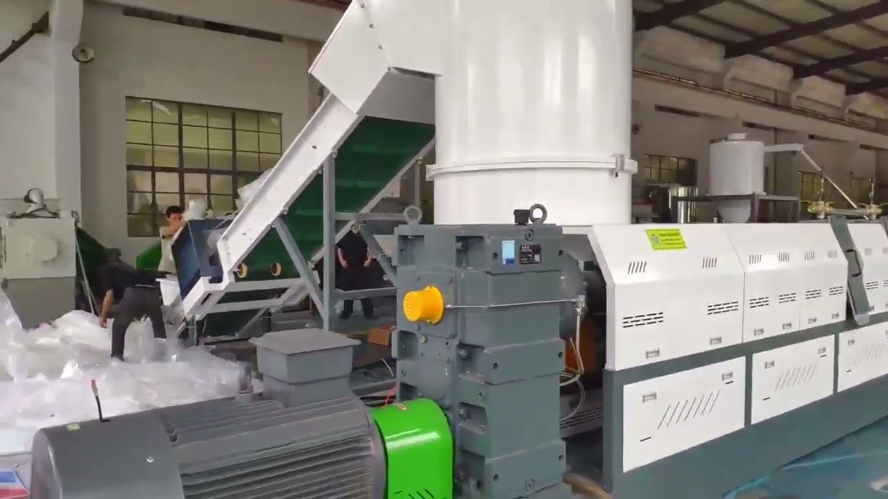 Obal videa o lince na recyklaci BOPP filmu