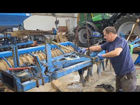 Lemken Solitair from Poland. The Zirkon is being assembled. Part 1