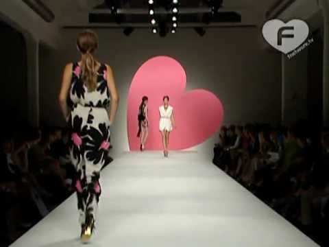 Moschino Cheap & Chic