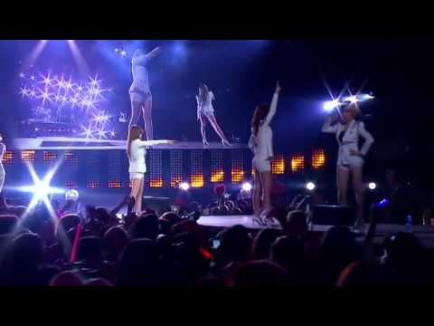 SNSD-Genie Remix Ver. #Live in New York