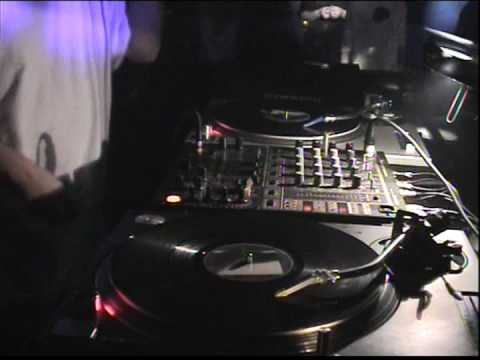 DJ GODFATHER/Database Detroit USA live @ Level 5 Club Lucerne (Switzerland)Oct.04