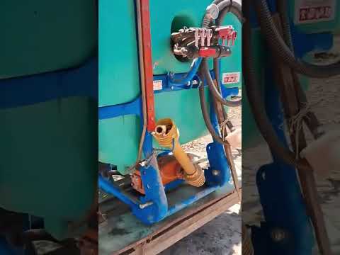 🚜 Pulverizador à Venda – 600 Litros📍 Localização: Seringueiras – RO💧 Equipamento em ótimo estado.