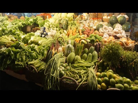 The Perfect Street Food @Chhouk Meas Market - Evening Daily Activities of Vendors on The Street