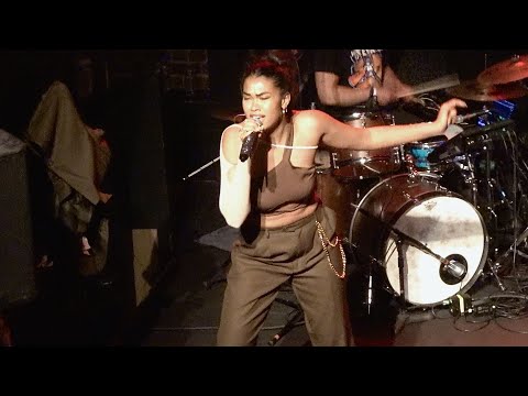 Amber Mark, One (live), New Parish, Oakland, CA, April 12, 2022 (4K)