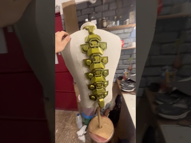 Vídeo relacionado con Minimalista Cyberpunk Fantasía Águila Arcano Verde Arte Japonés Camiseta