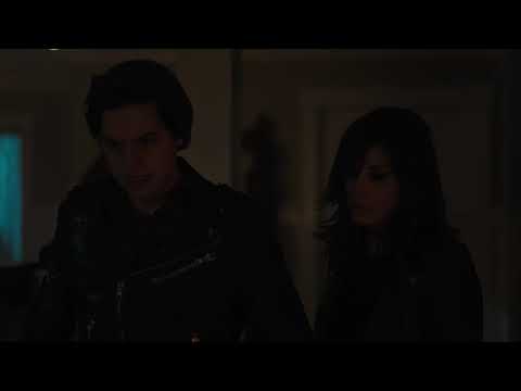 Riverdale S3E19 - Jughead Punches Kurtz
