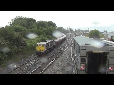 071 Class (No. 082) on laden Tara Mines at Drogheda, Co. Meath