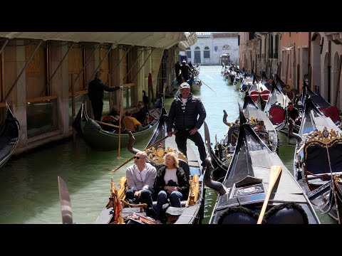 Venice tests entry fee for day-trippers to help with overtourism
