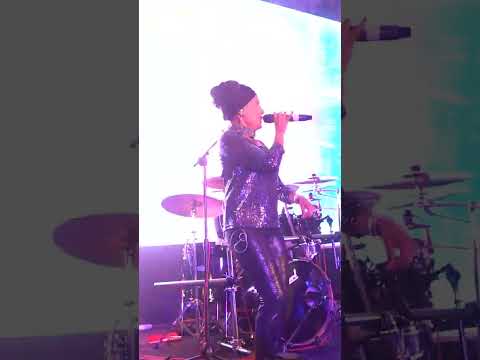 Athamita Kaasi Panam | අතමිට කාසි පනම් | | Clifford Richard | Corrine Almeida  #cliffordrichards