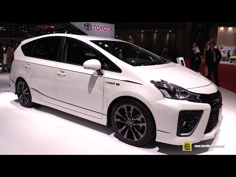 Thumbnail for 2016 Toyota Prius Alpha G Sports - Exterior and Interior Walkaround - 2015 Tokyo Motor Show by Toyota Prius G