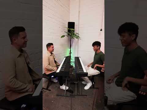 Louis Philippson vs. Nico Santos 🤼‍♂️ Wer hat´s besser gemacht? 💚 #allmusicfriday #spotifyde #shorts