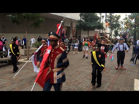 Banda Marcial Marcelino Champagnat - Happy (Pharrell Williams)